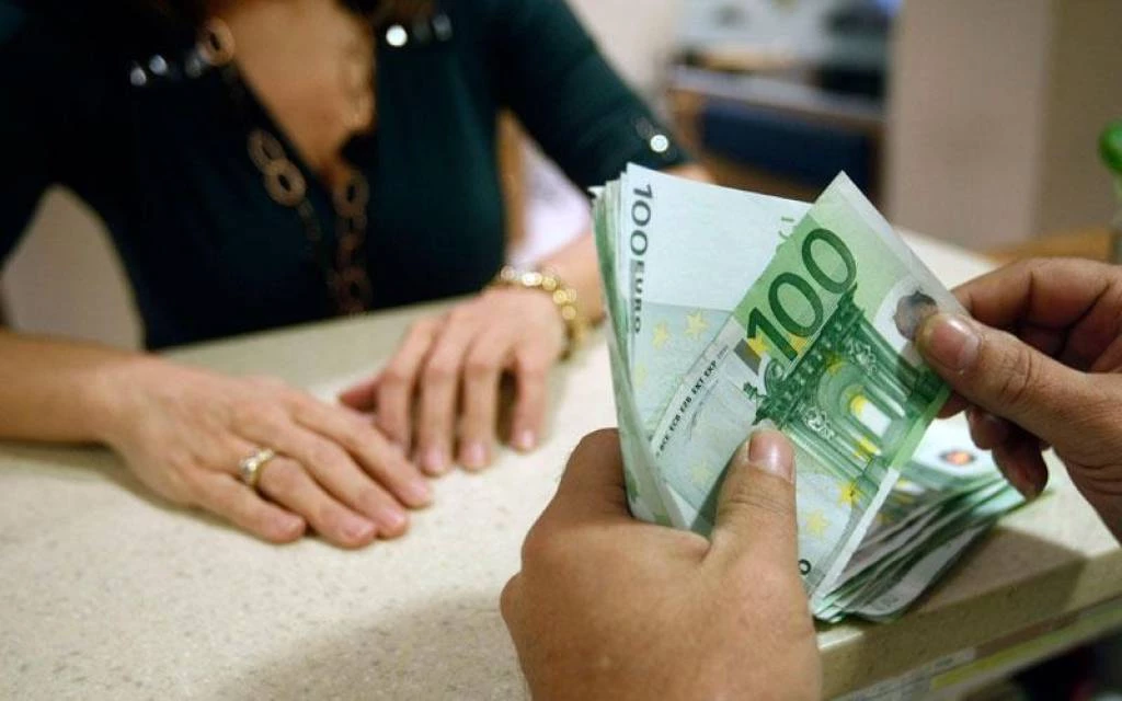 Φωτιά στις τράπεζες σήμερα: Η τελευταία μέρα του έτους έρχεται με καταβολή 5,5 δις φόρων